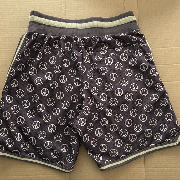 Chinatown Market shorts - Picture 7 of 12